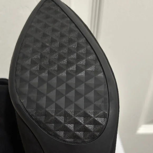 NWT-AEROSOLES Black Ankle Booties - Picture 5 of 6
